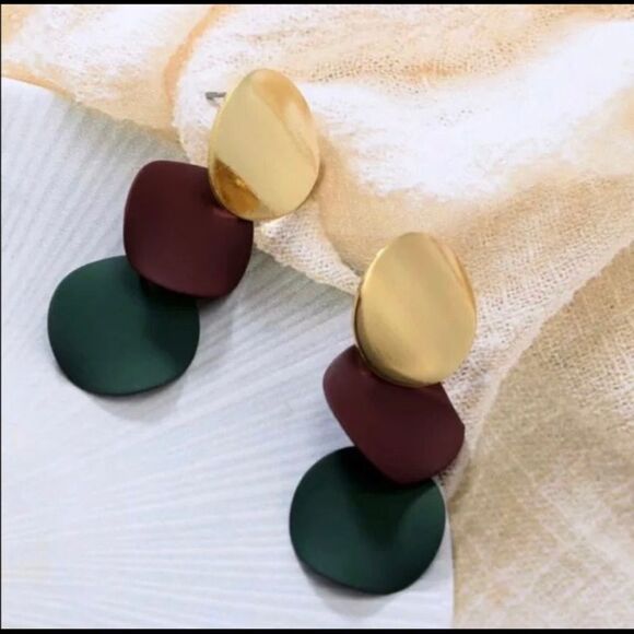 Three Circle Metal Geo Earrings - Picture 2 of 3